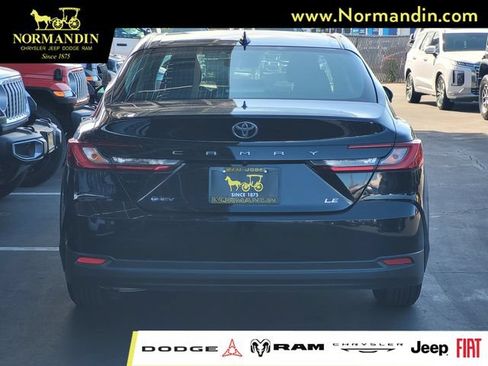 Used 2025 Toyota Camry LE FWD image 4