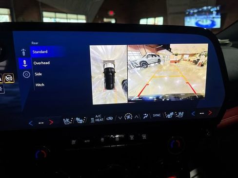 Used 2024 Chevrolet Blazer EV RS image 23