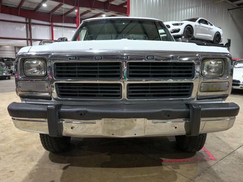 Used 1992 Dodge D/W Truck 250 image 13