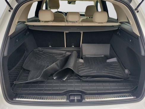Certified 2022 Mercedes-Benz GLC 300 image 5