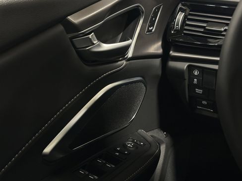 New 2026 Acura RDX SH-AWD image 21