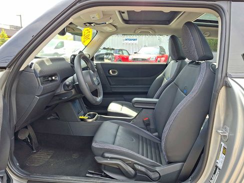 Used 2025 MINI Cooper 2-Door Hardtop FWD image 14