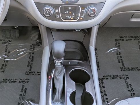 Used 2022 Chevrolet Malibu LS image 18