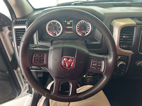 Used 2017 RAM 1500 Classic SLT image 12