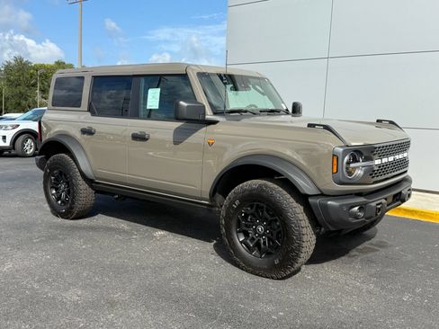 New 2026 Ford Bronco Badlands AWD/4WD image 2