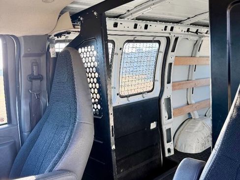 Used 2019 GMC Savana 2500 w/ Driver Convenience Package image 16