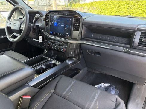 Used 2024 Ford F150 STX image 40