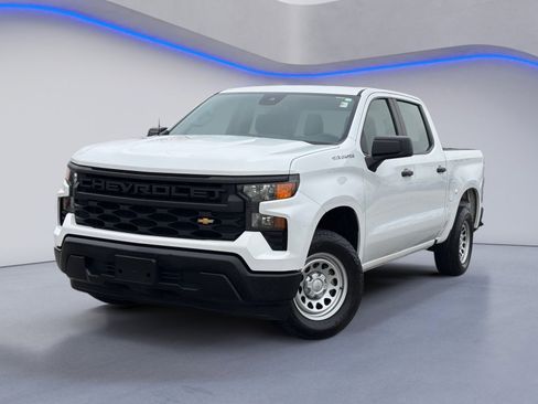 Used 2023 Chevrolet Silverado 1500 W/T w/ Trailering Package image 2