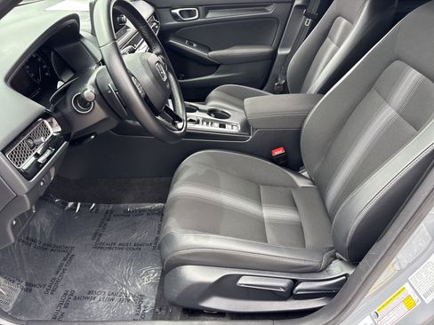 Used 2025 Honda Civic Sport image 18