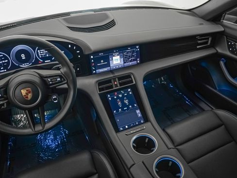 Used 2025 Porsche Taycan 4S image 18