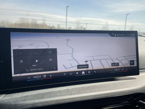 Used 2025 BMW 330i xDrive Sedan image 18