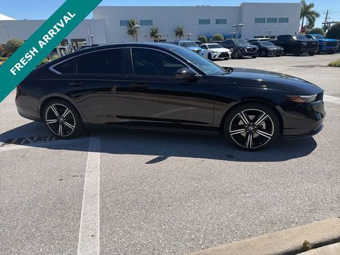 Used 2023 Honda Accord Sport image 6