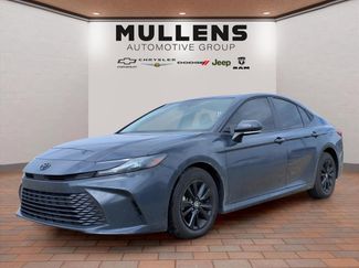 Used 2025 Toyota Camry LE video 1