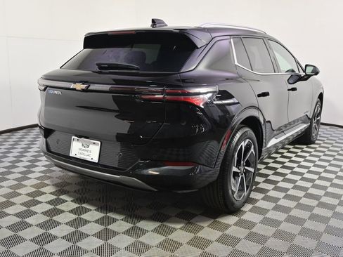 Used 2025 Chevrolet Equinox EV LT image 5