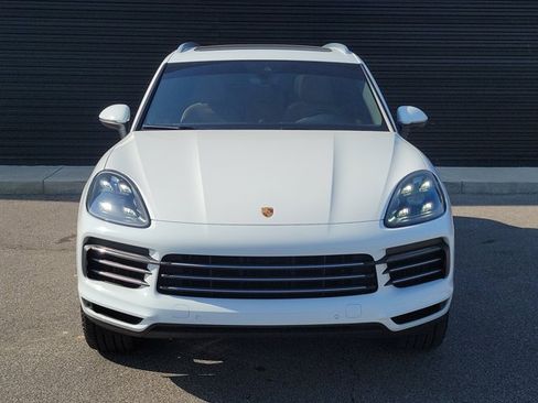 Certified 2022 Porsche Cayenne S AWD/4WD image 10