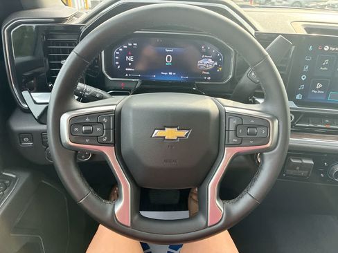 Used 2026 Chevrolet Silverado 1500 LT AWD/4WD image 11