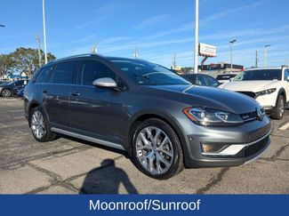 Used 2018 Volkswagen Golf Alltrack SEL video 2