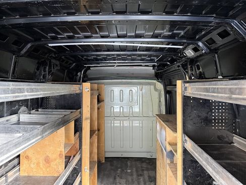 Used 2021 RAM ProMaster 2500 w/ Convenience Group FWD image 22