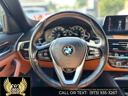 Used 2018 BMW 530i xDrive AWD/4WD image 14