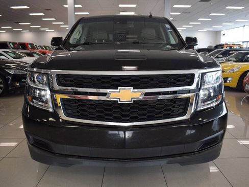 Used 2017 Chevrolet Tahoe LT image 3
