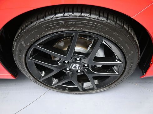 Certified 2025 Honda Civic Sport image 13