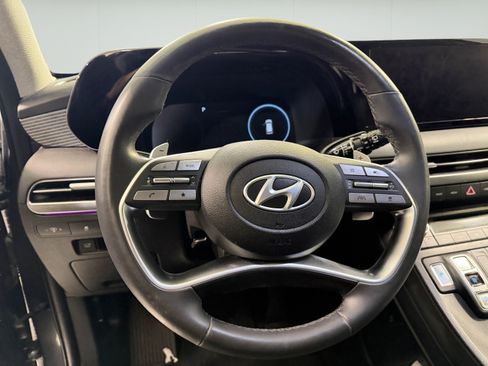 Used 2024 Hyundai Palisade Limited FWD image 16