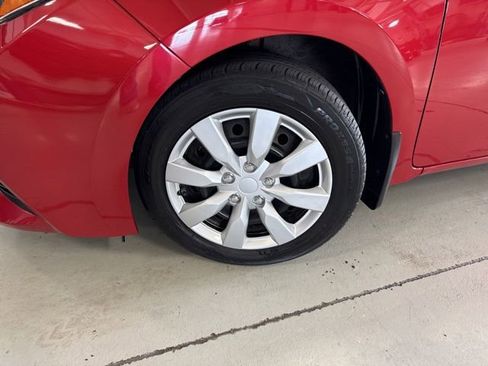 Used 2014 Toyota Corolla LE FWD image 33