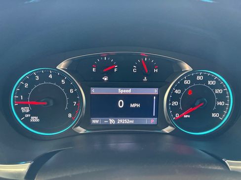 Used 2023 Chevrolet Traverse LT AWD/4WD image 36