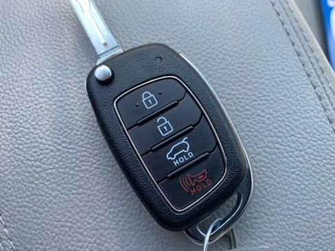 Used 2018 Hyundai Tucson SE FWD image 25