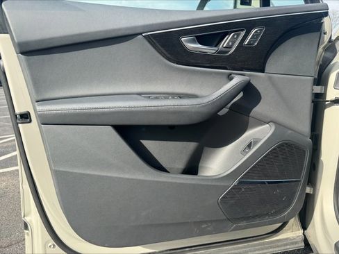 Used 2023 Audi Q7 2.0T Premium Plus w/ Premium Plus Package image 7