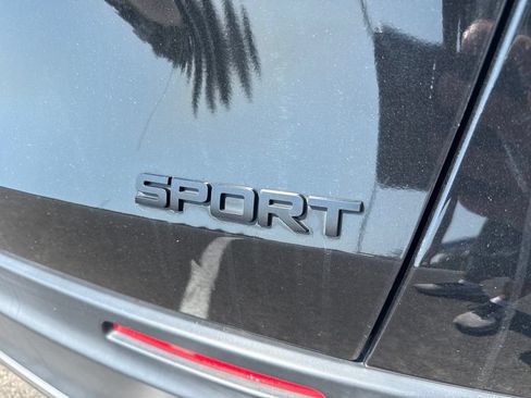 Used 2023 Honda HR-V Sport image 4
