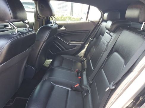 Used 2016 Mercedes-Benz GLA 250 4MATIC image 10