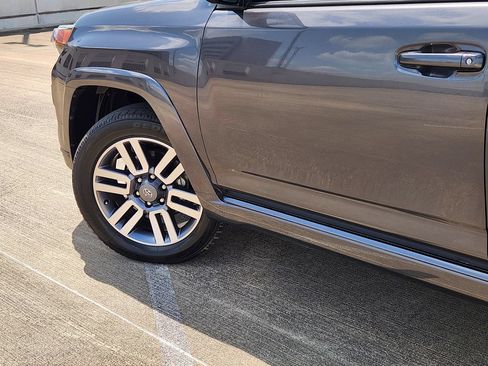 Used 2023 Toyota 4Runner TRD Sport AWD/4WD image 16