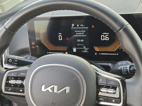 New 2025 Kia Sorento S w/ Panoramic Sunroof Package image 27