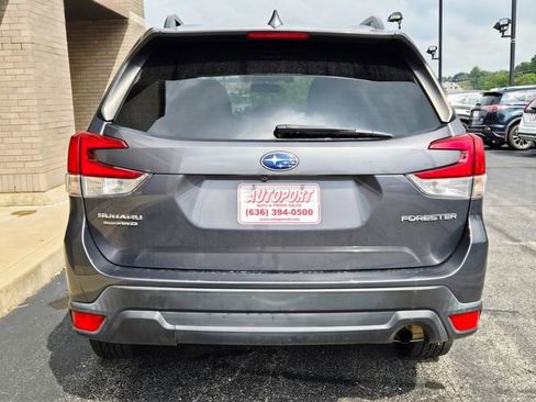 Used 2020 Subaru Forester Premium image 7