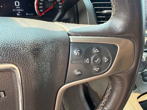 Used 2015 GMC Yukon XL Denali w/ Premium Package AWD/4WD image 18