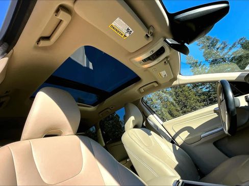 Used 2016 Volvo XC60 T5 Premier image 25