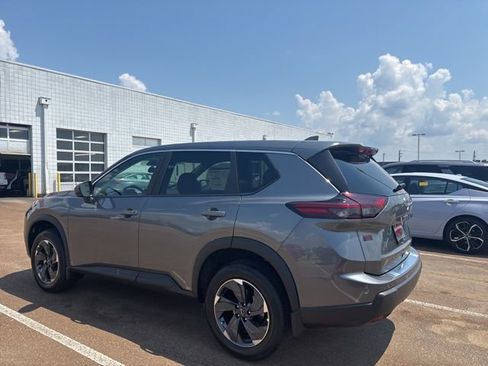 New 2026 Nissan Rogue SV image 2