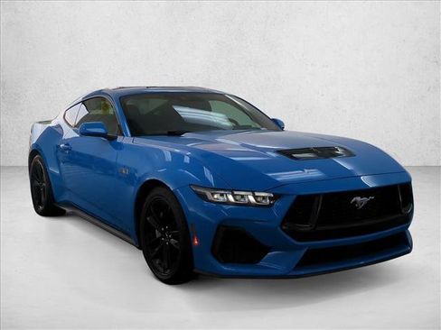 Used 2024 Ford Mustang GT RWD image 3