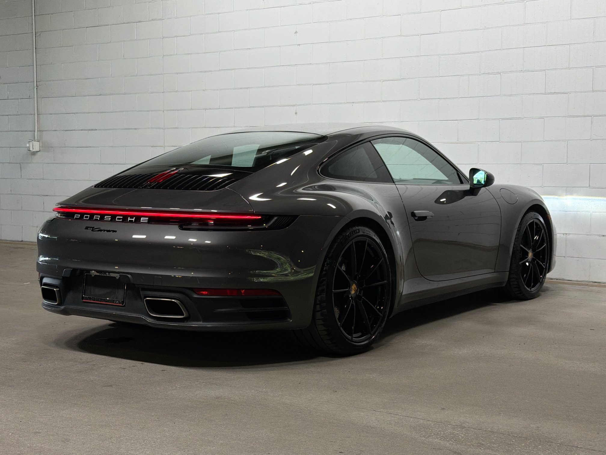 Certified 2024 Porsche 911 Carrera RWD image 7