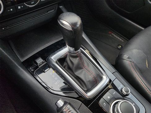 Used 2015 MAZDA MAZDA3 s Grand Touring image 27