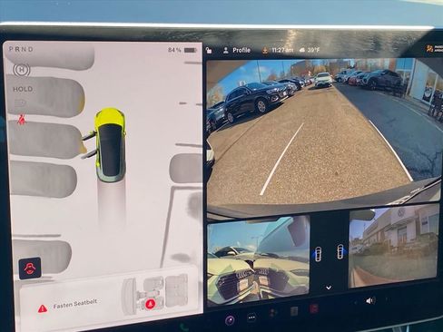 Used 2023 Tesla Model 3 Standard Range image 13