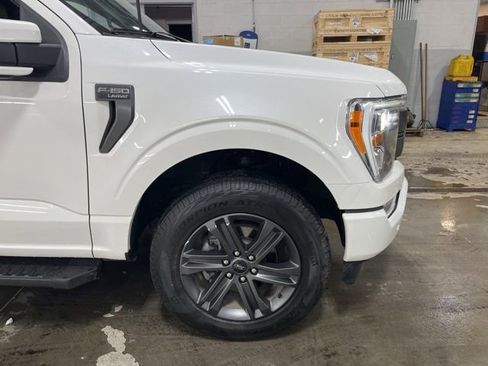 Used 2023 Ford F150 Lariat w/ Max Trailer Tow Package image 13