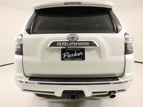 Used 2022 Toyota 4Runner Limited image 4