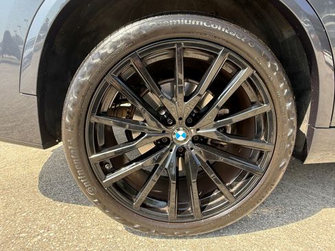 Used 2022 BMW X5 sDrive40i w/ M Sport Package RWD image 12