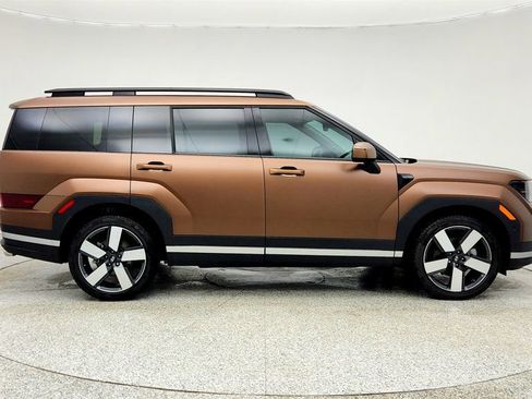 Used 2024 Hyundai Santa Fe Limited image 4