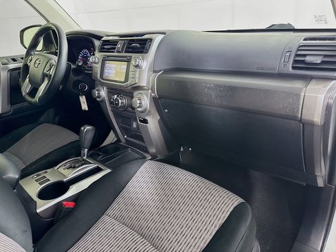 Used 2014 Toyota 4Runner SR5 RWD image 35