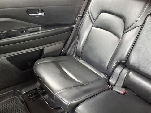 Used 2022 Nissan Pathfinder SV image 22