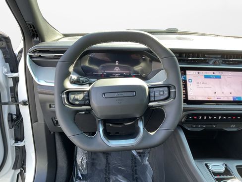 New 2026 Jeep Cherokee Limited image 12