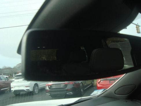 Used 2024 GMC Yukon Denali image 13